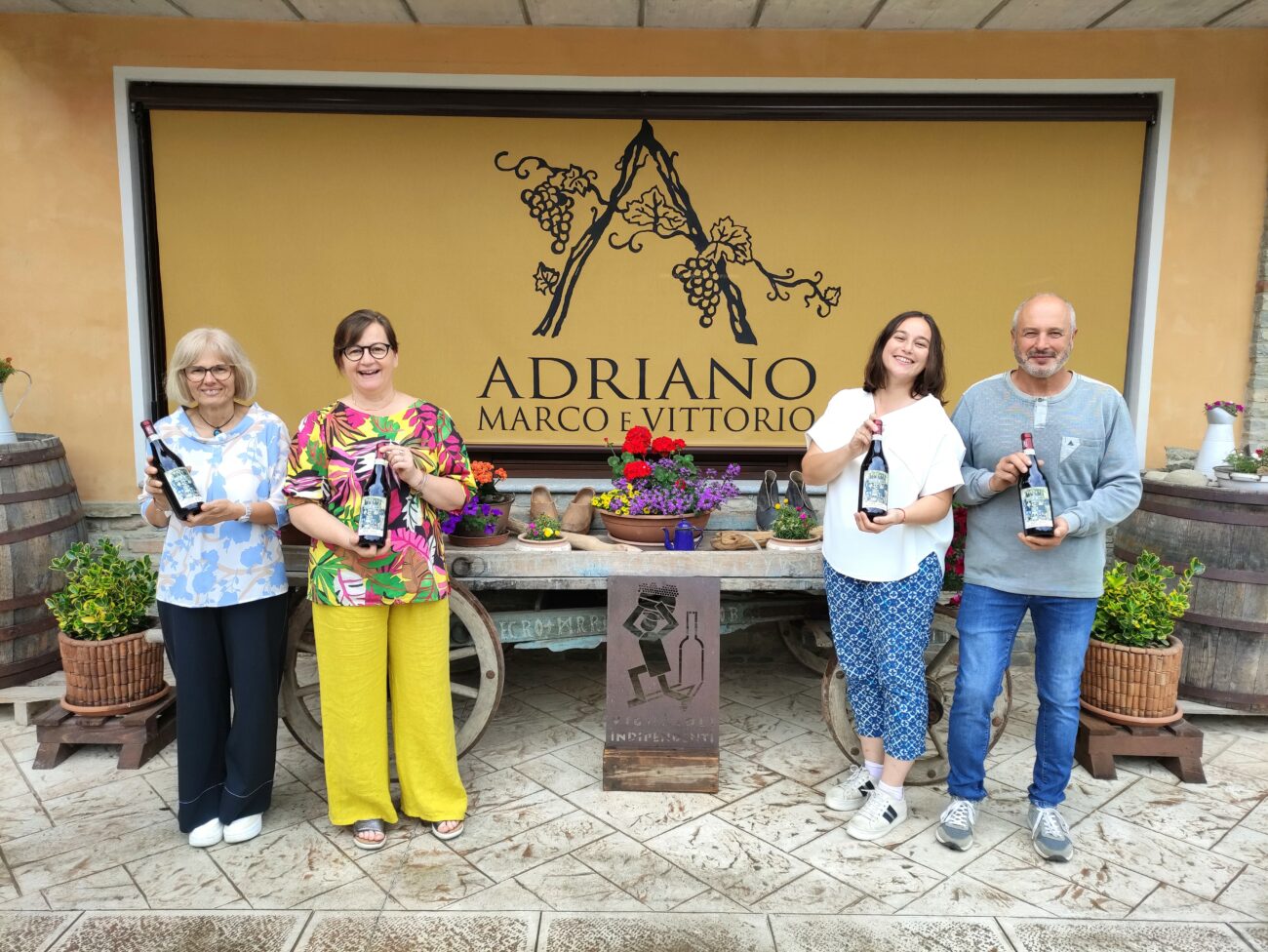 Adriano 30 anni e video-ricordo di Vittorio per lancio Barbaresco Riserva 2014 Basarin