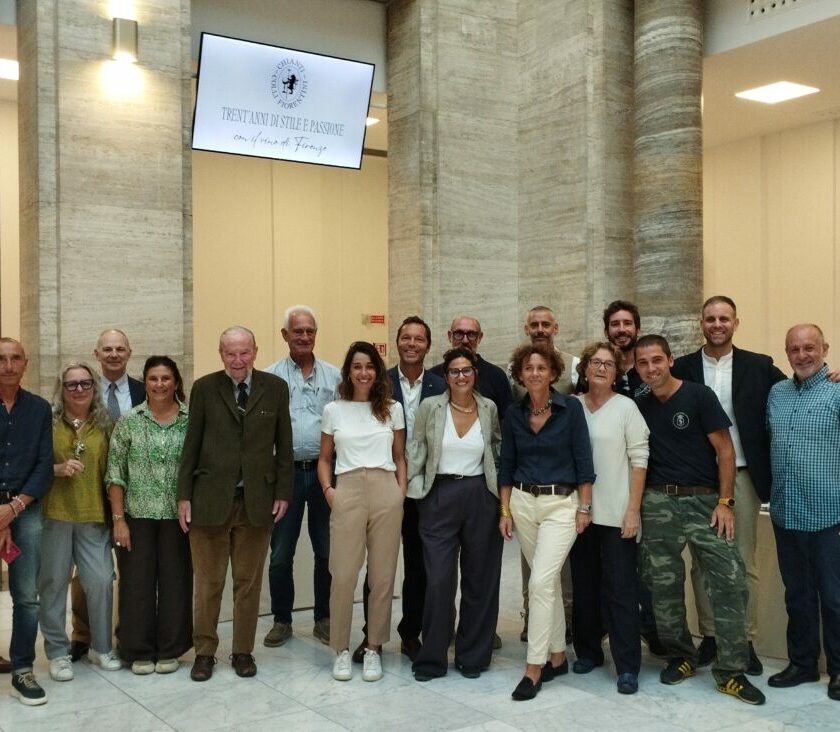 Consorzio del Chianti Colli Fiorentini compie 30 anni foto di gruppo dei produttori