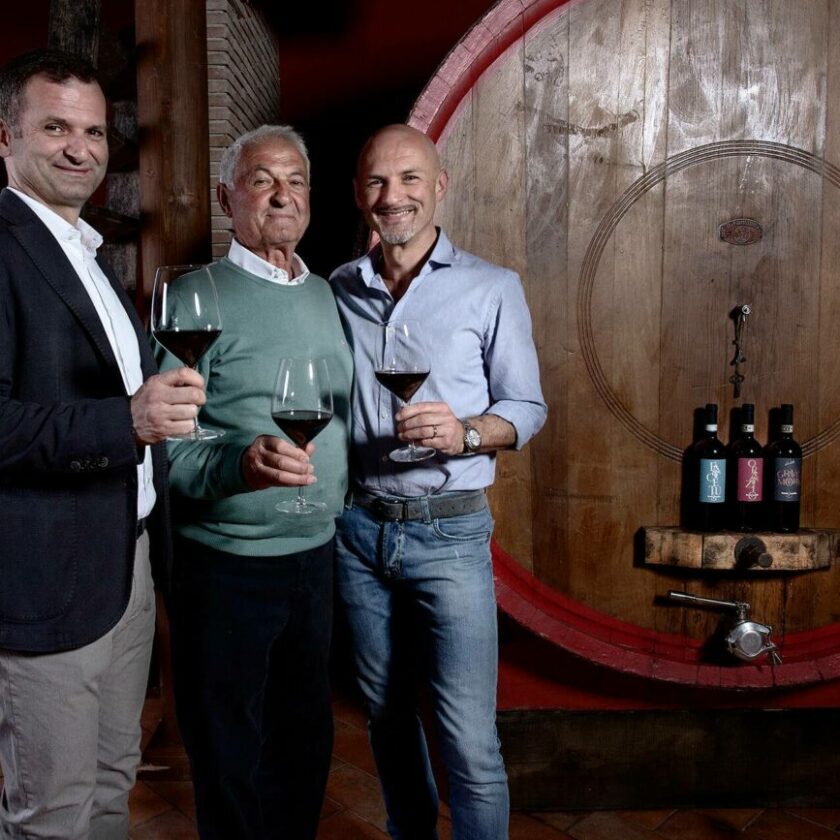 Fontanavecchia Miglior Cantina Sud Italia Guida Winemag 2025 la Falanghina del sannio a casa libero rillo Libero B Particella 148, Libero F Particella 190 e Libero T Particella 031