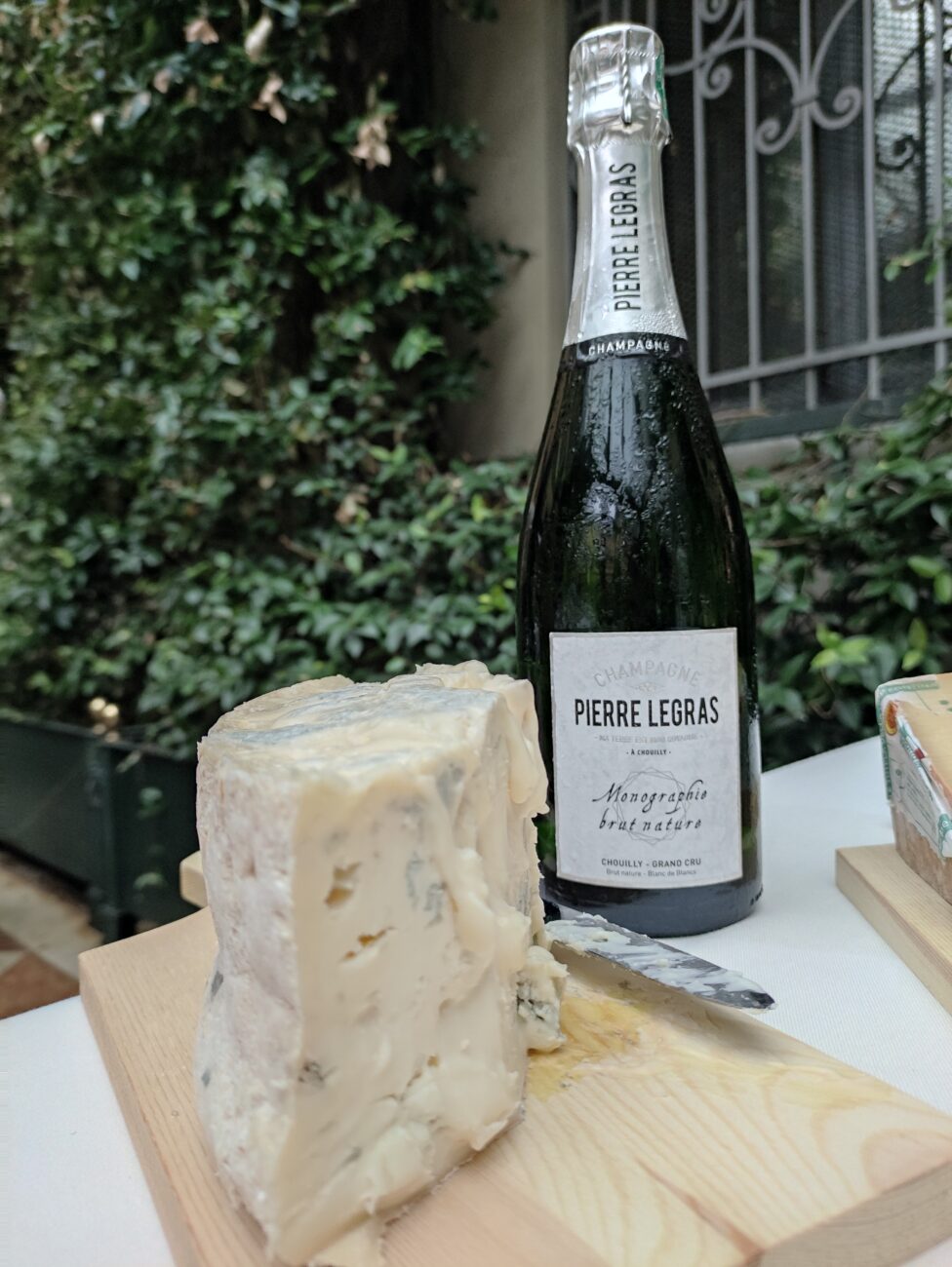 Champagne Blanc de Blancs brut nature e Gorgonzola Dolce 