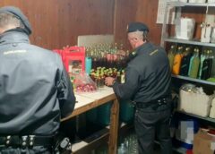 Sequestrati 1.000 litri di alcol e liquori clandestini in provincia di Salerno angri guardia di finanza