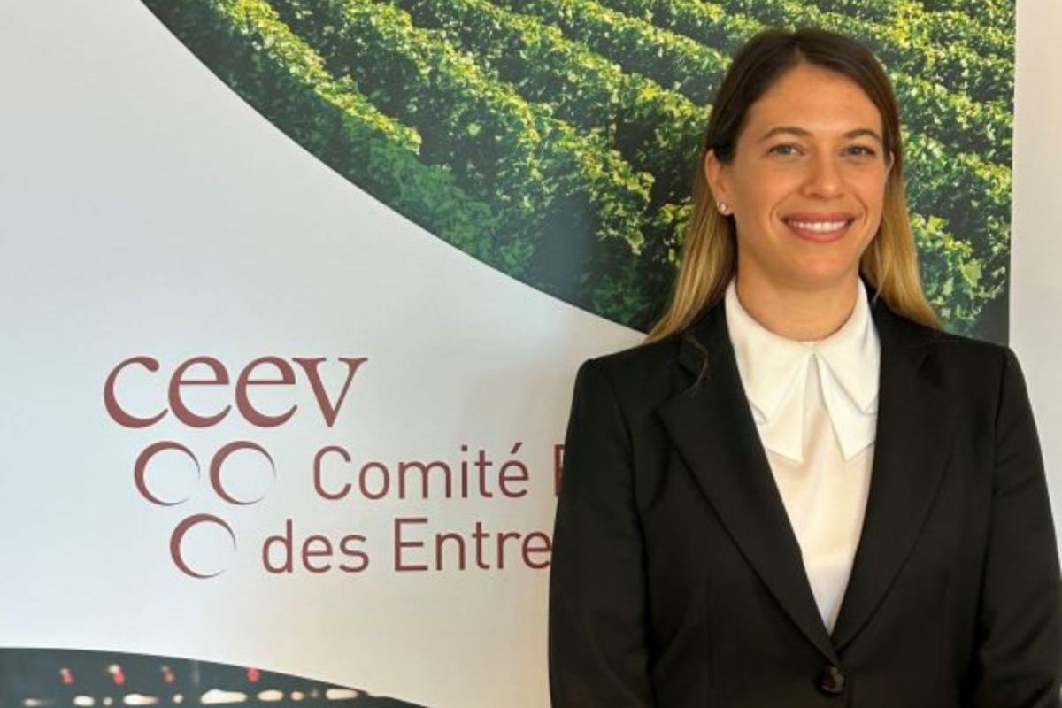 Marzia Varvaglione presidente CEEV - Comité Vins da Manduria a Bruxelles Prima donna ad occupare questo incarico. Ma i record sono due è anche la più giovane